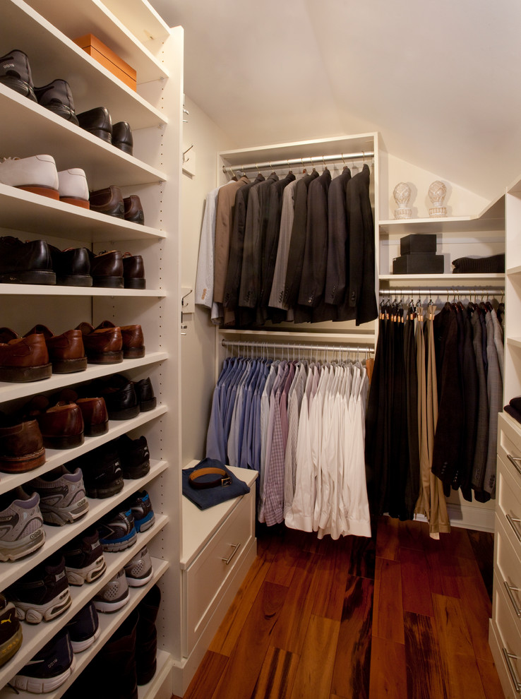 Design ideas for a traditional storage and wardrobe in DC Metro.