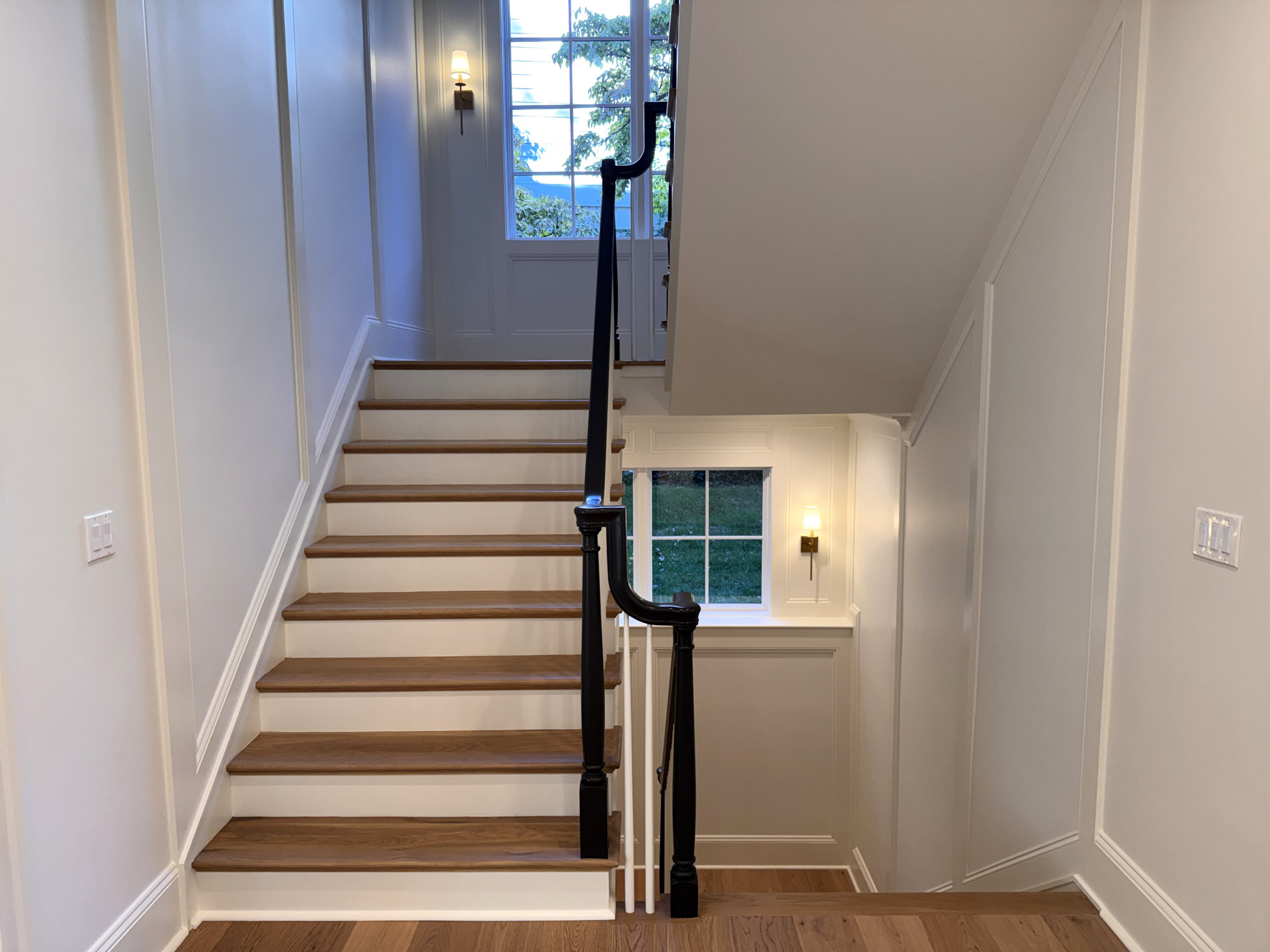 Project #160 | Traditional Box Stair with Gooseneck Handrail