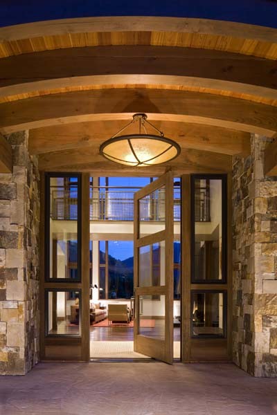 Mountain house entry modern-eingang