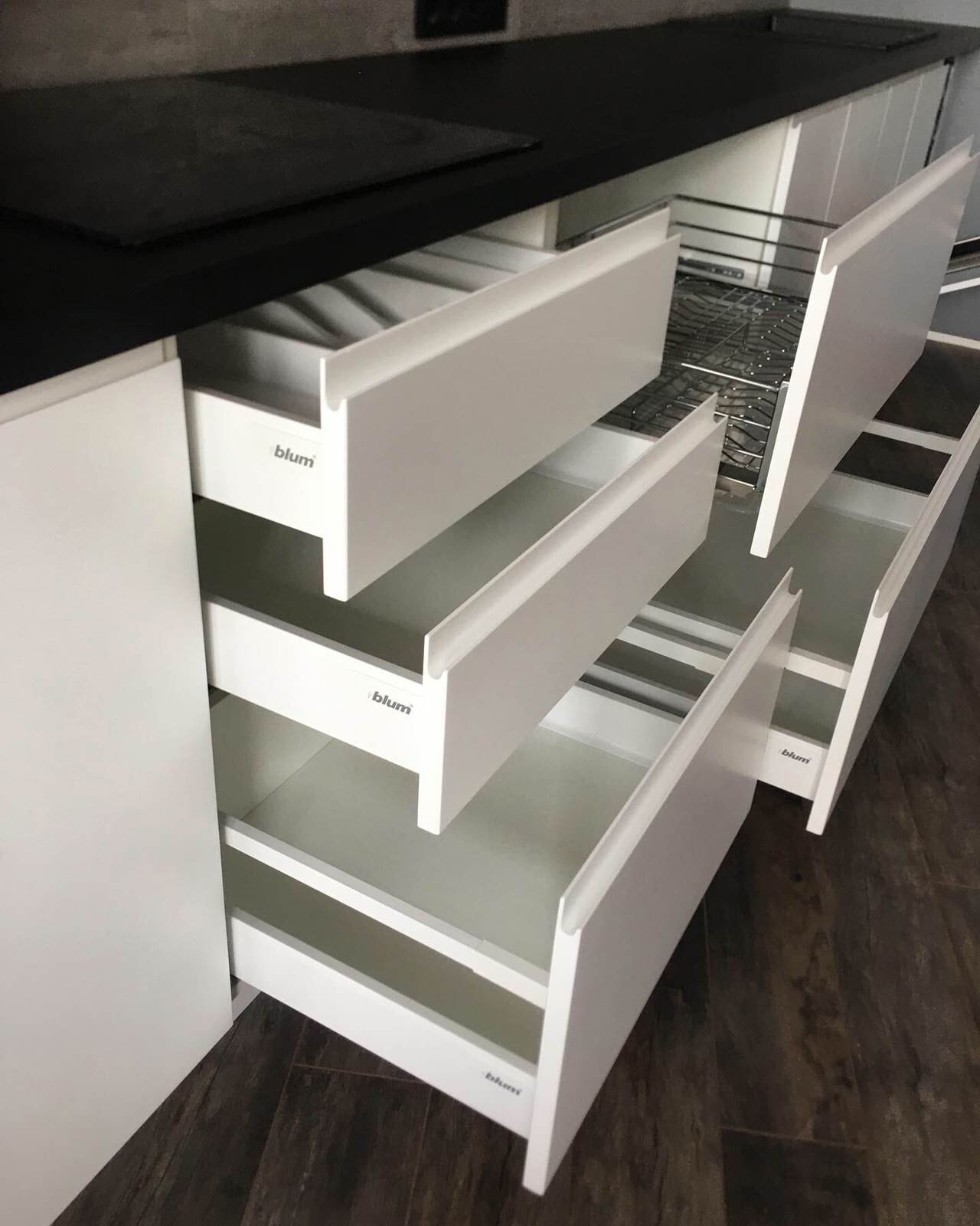 "Логово холостяка"