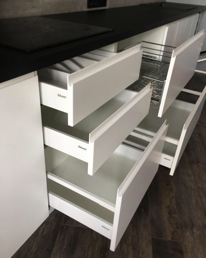 "Логово холостяка"