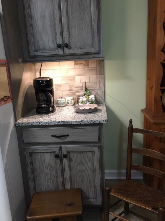 Home design - rustic home design idea in Raleigh