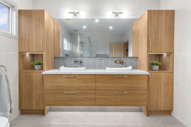 Spectacular Blend of Warmth in this Modern Ensuite Renovation ...