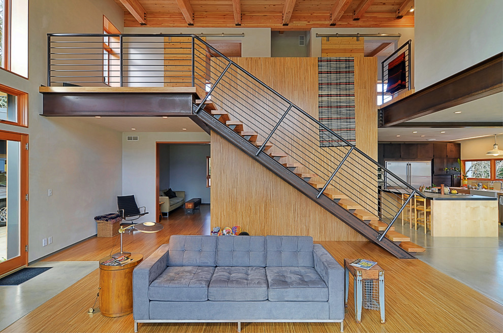 Design ideas for a contemporary staircase in Portland.