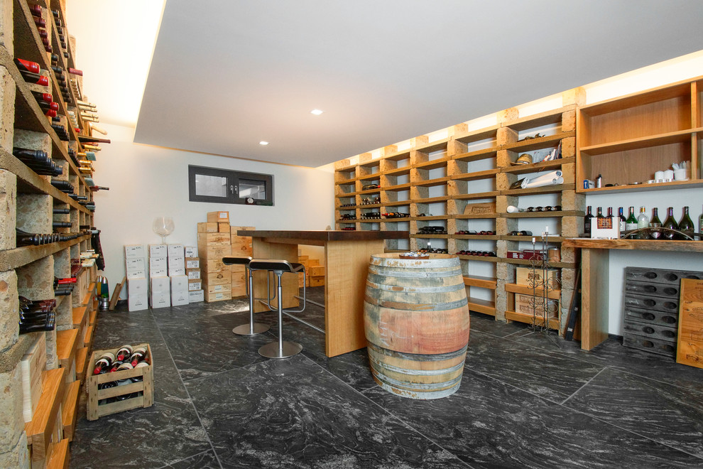 Landhausstil Weinkeller in Sonstige