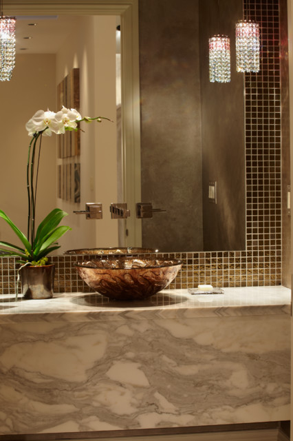 Devonshire Heights contemporary-bathroom