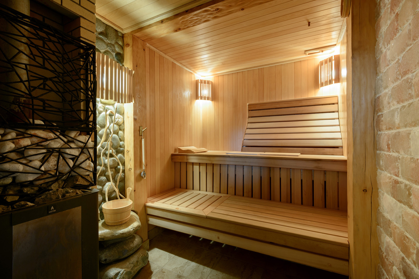 Частный спа-комплекс с стиле Шале