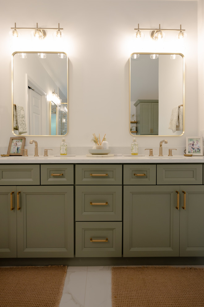 Luxury Master Bathroom & Custom Walk-In Closet Woodstock