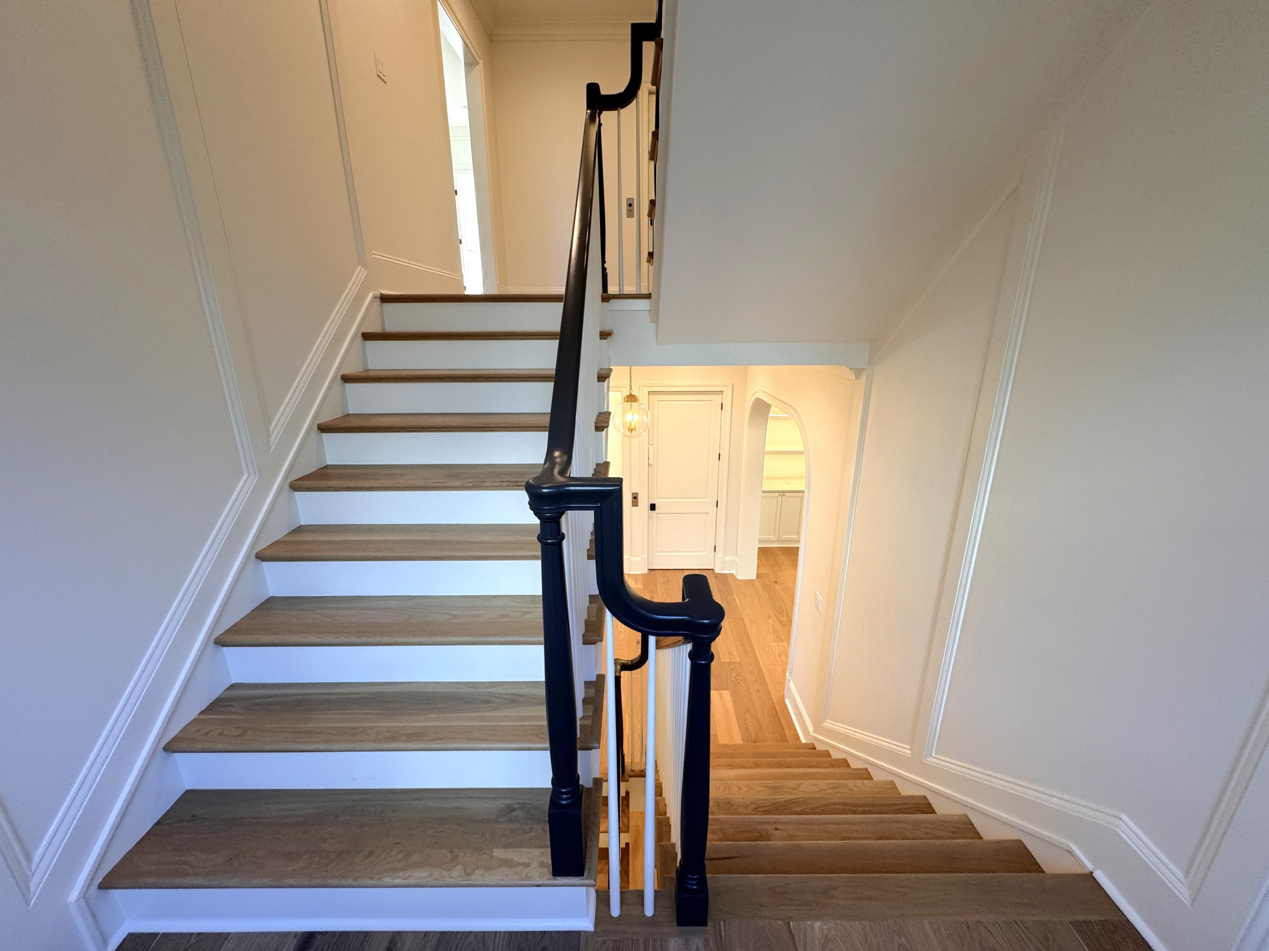 Project #160 | Traditional Box Stair with Gooseneck Handrail