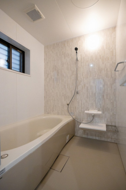 アトリエのある家 badezimmer