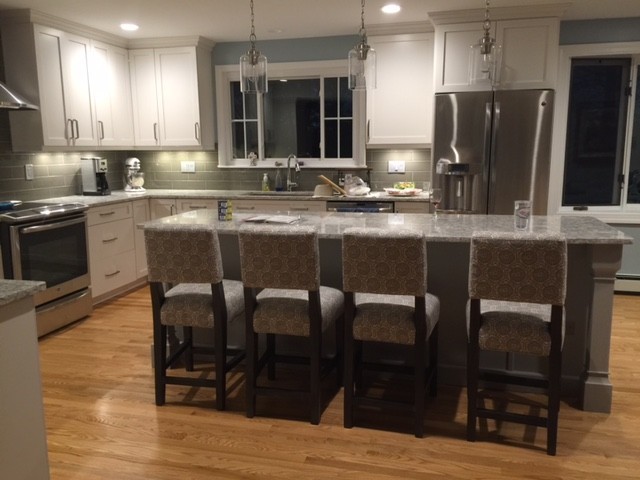 Kitchen - transitional kitchen idea in Baltimore