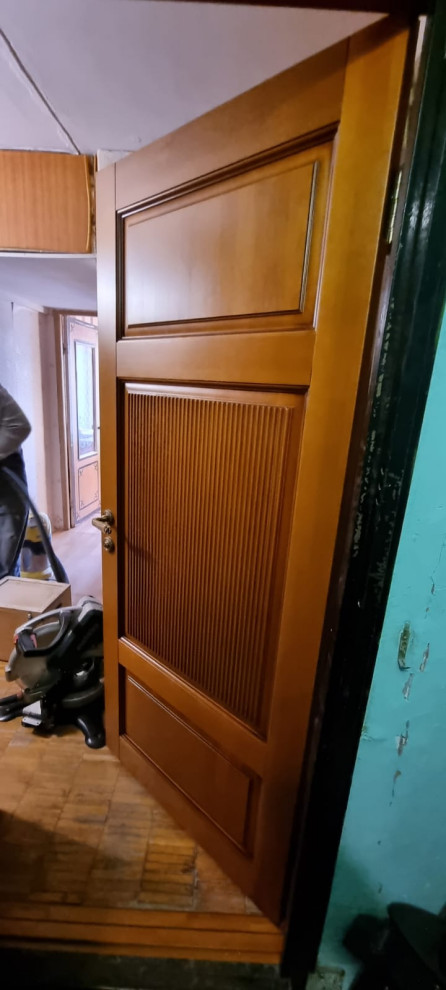 Двери из массива (фото работ с нескольких объектов)