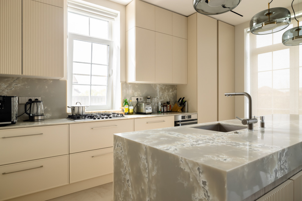 Элегантная квартира: светлые тона и изысканность