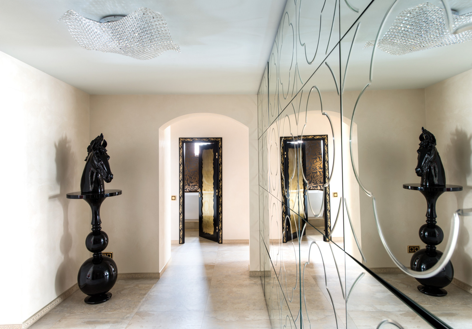 "Ход конём" - квартира в стиле ар-деко 150 м2, г. Люберцы