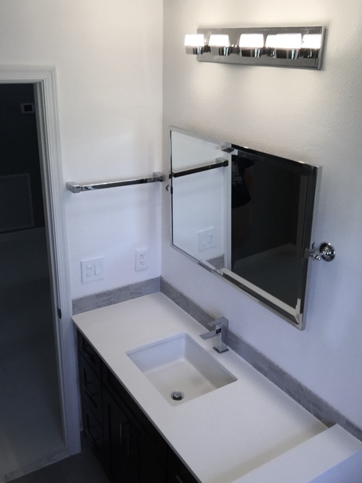 Salomon guest bathroom