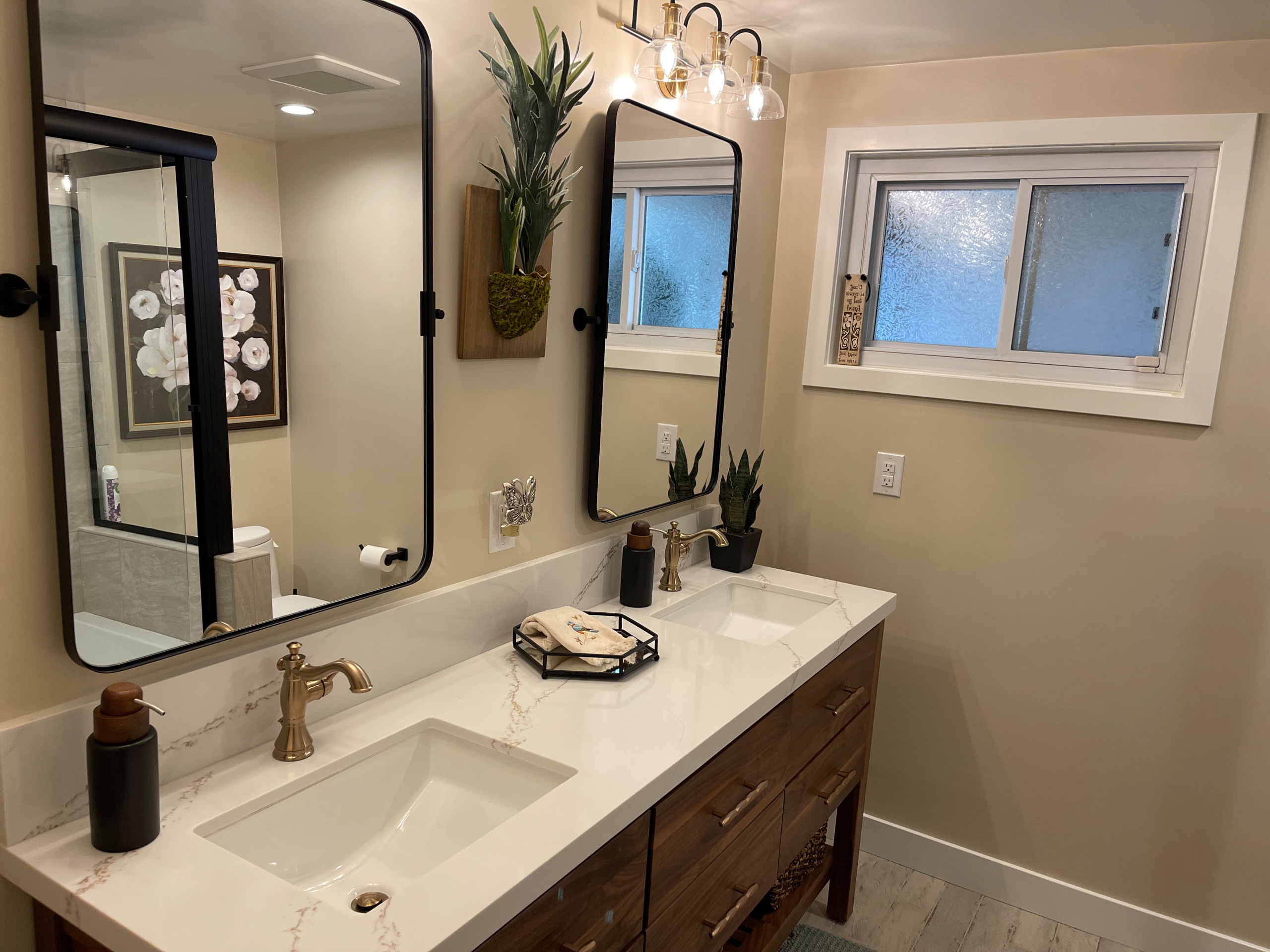 Val Verde Home Update - Rueff