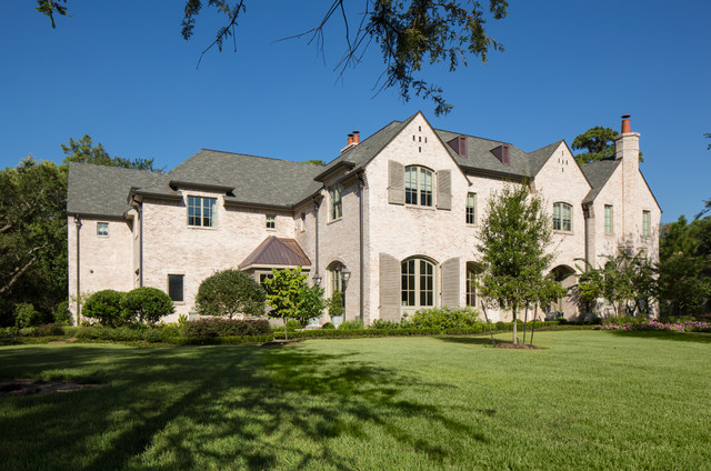 Willowend traditional-house-exterior