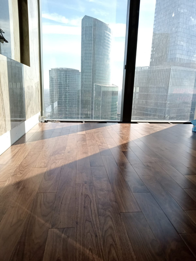 Укладка доски американский орех, покрытие лак.