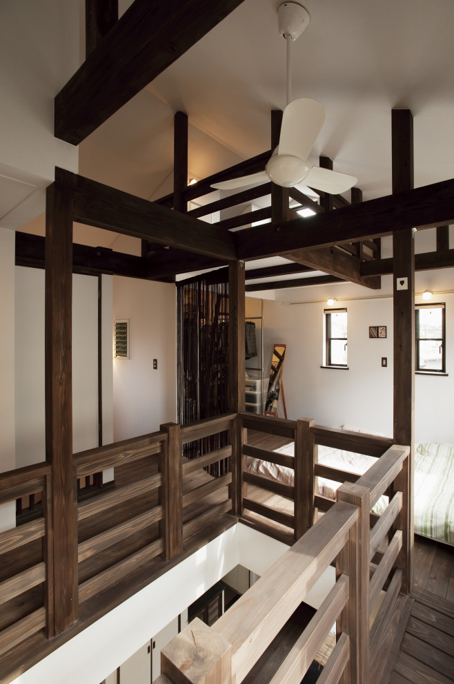 他の地域にある和モダンなおしゃれなファミリールームの写真