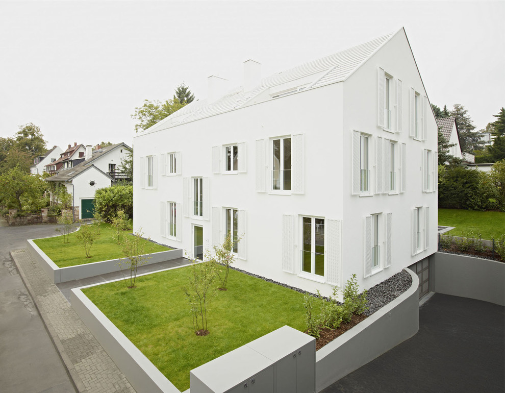 Photo of a contemporary exterior in Frankfurt.