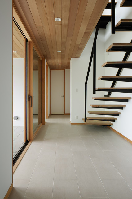 027甲府 I さんの家 minimalistisch-treppen