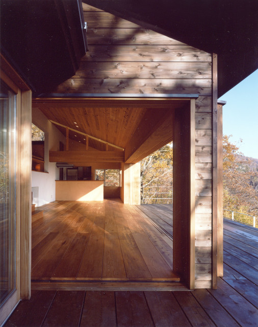 八ヶ岳が一望の週末住宅｜蓼科高原の家 retro-patio