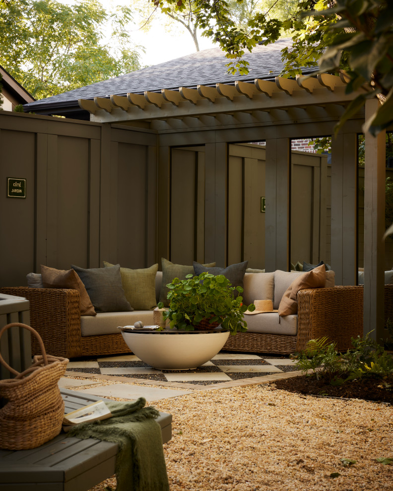 Patio - traditional patio idea in Toronto