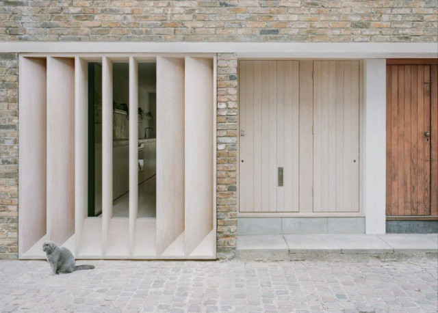 Elizabeth Mews montagne-entree