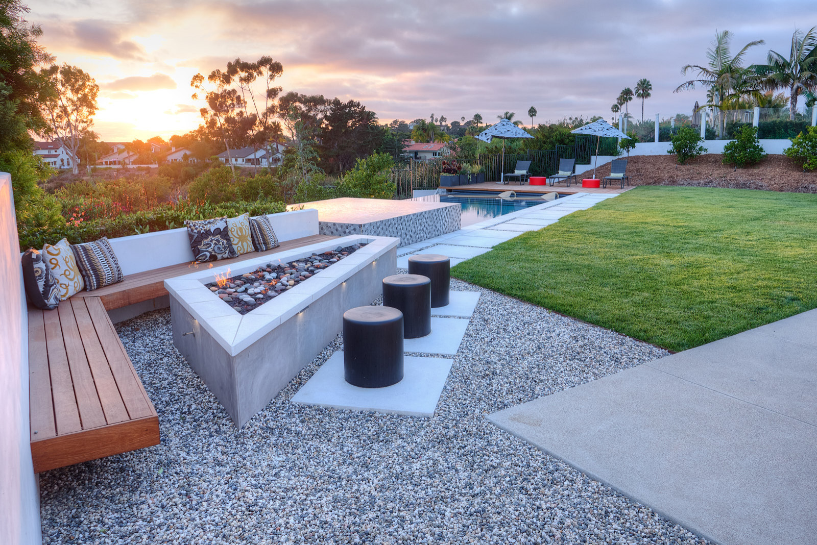 Mid-Century Pool Build