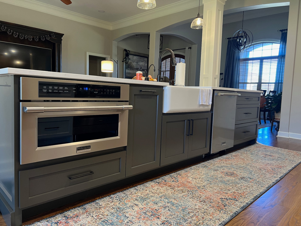 Chic Indian Lake Kitchen