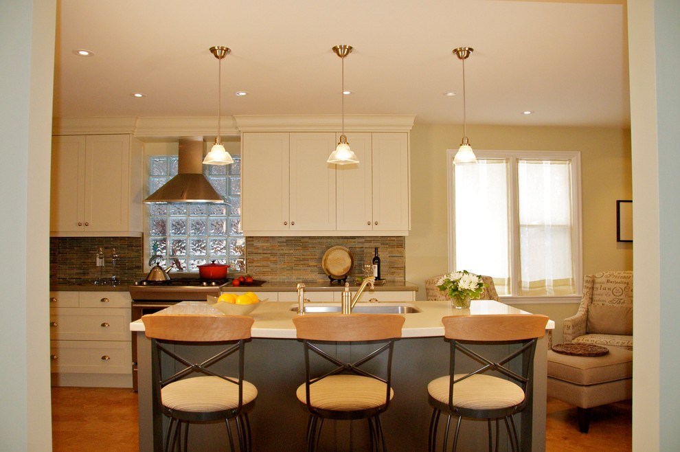 Example of a transitional kitchen design in Toronto