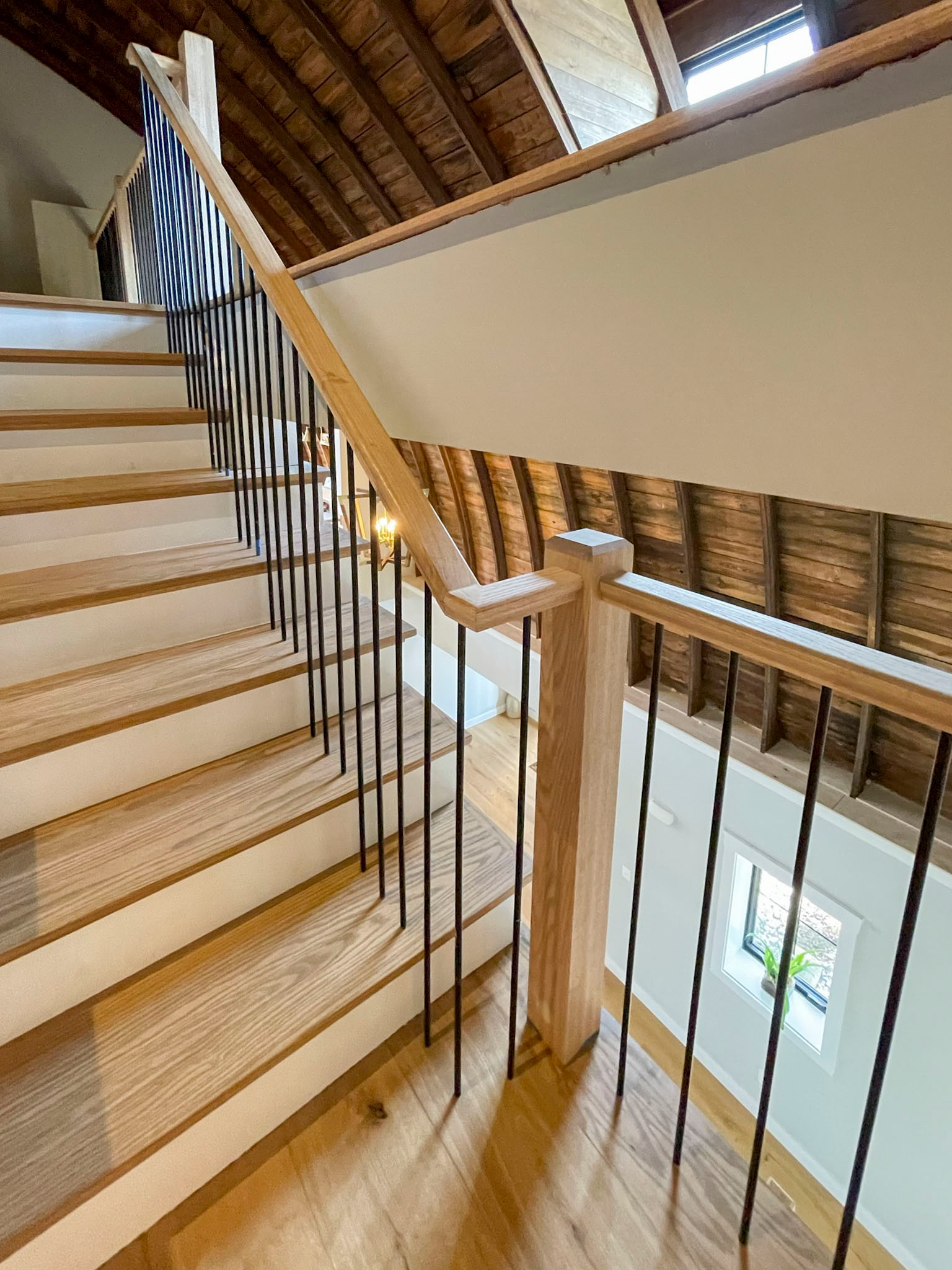 102_Straight-Freestanding Stairs/Landing in Barn Style Home, Leesburg VA 20175