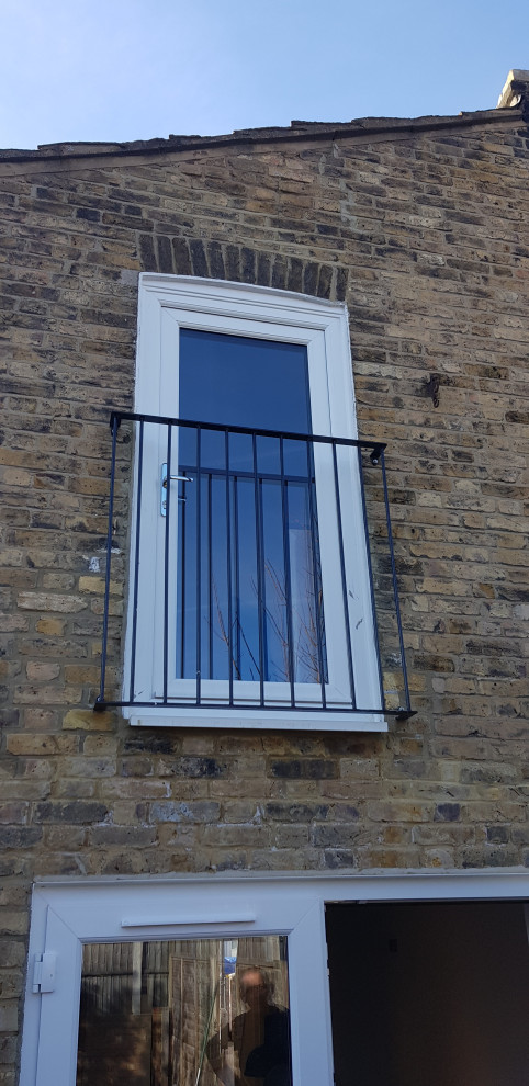 Side return kitchen extension with loft conversion and full internal renovation