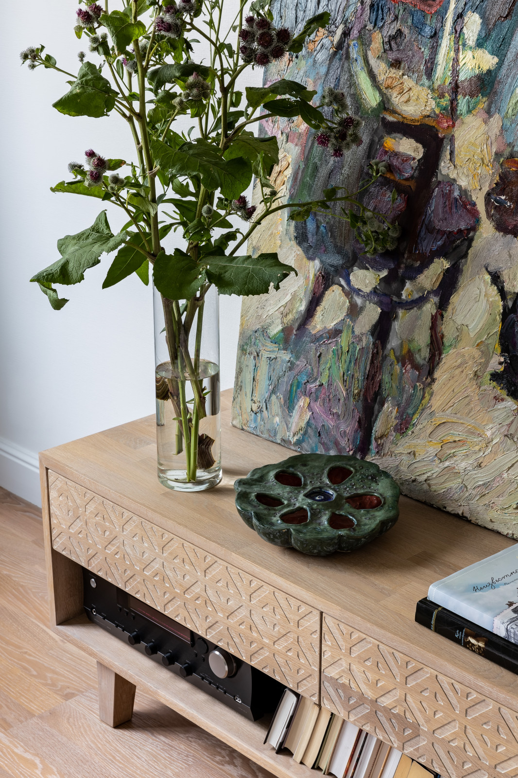 Квартира с библиотекой и коллекцией искусства