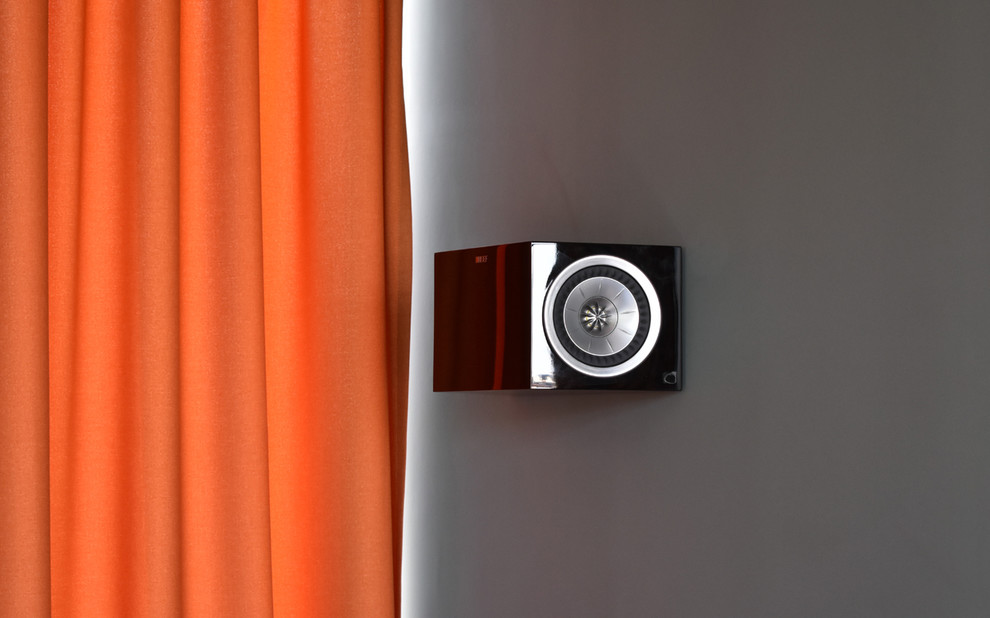 Домашний кинозал в коттедже