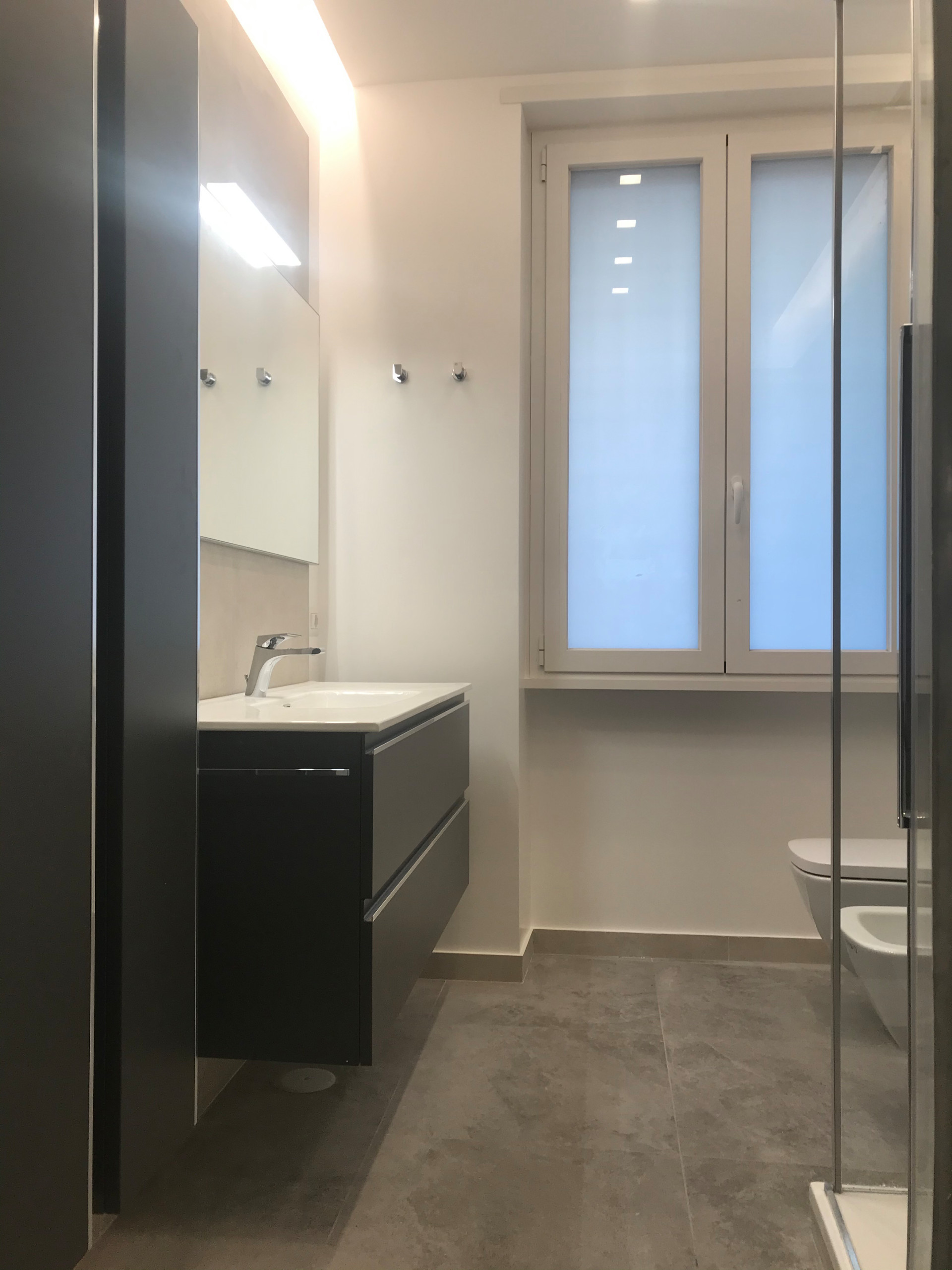Un bagno nel quartiere Trieste