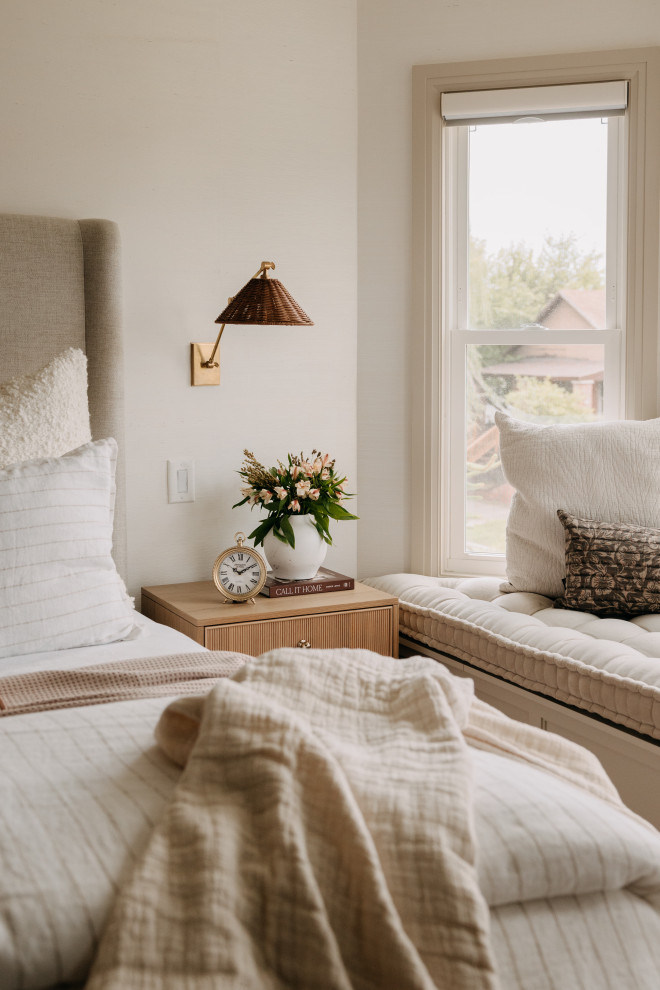 Downtown Cottage Primary Bedroom