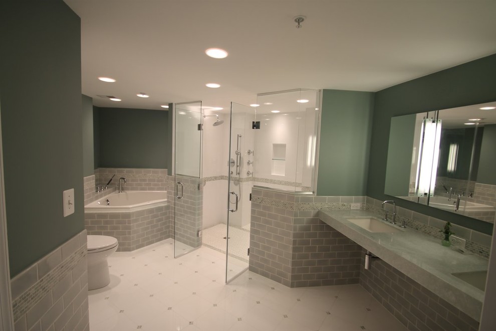 Идея дизайна: ванная комната в стиле фьюжн