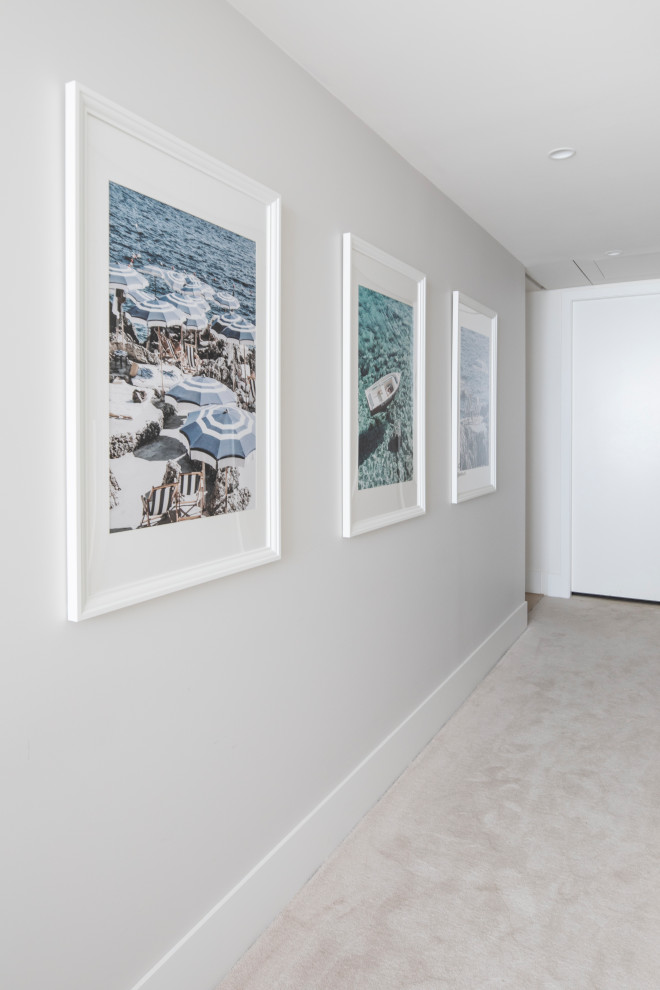 This is an example of a contemporary bedroom in Melbourne.