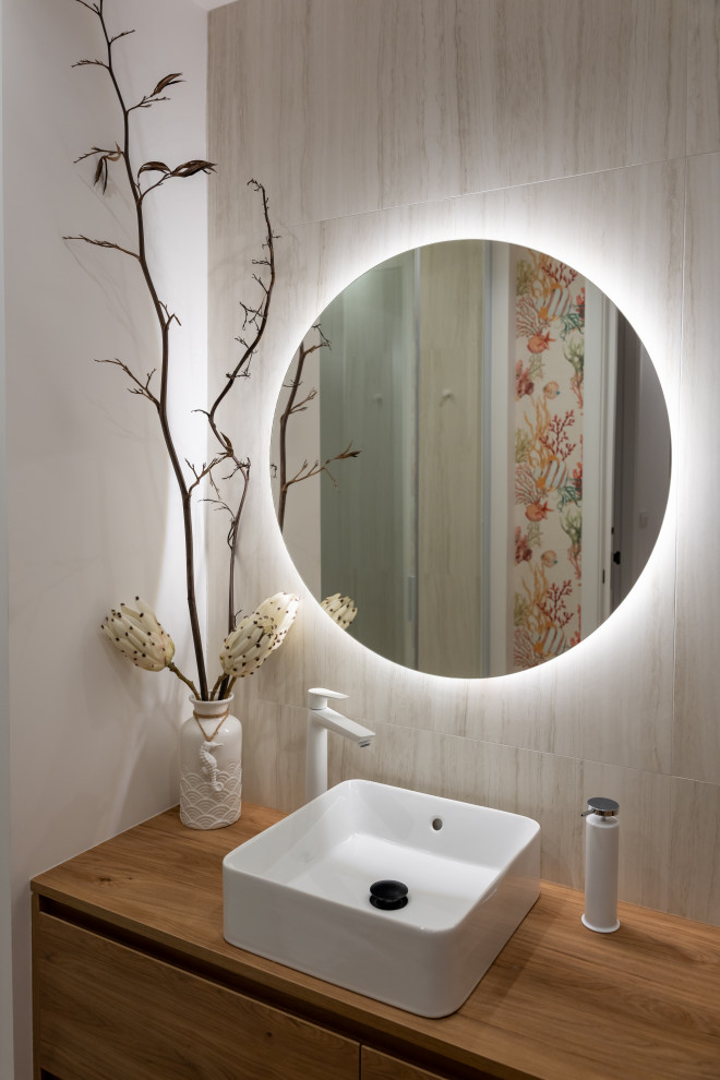 Atico "capricho" con algunos muebles de familia.