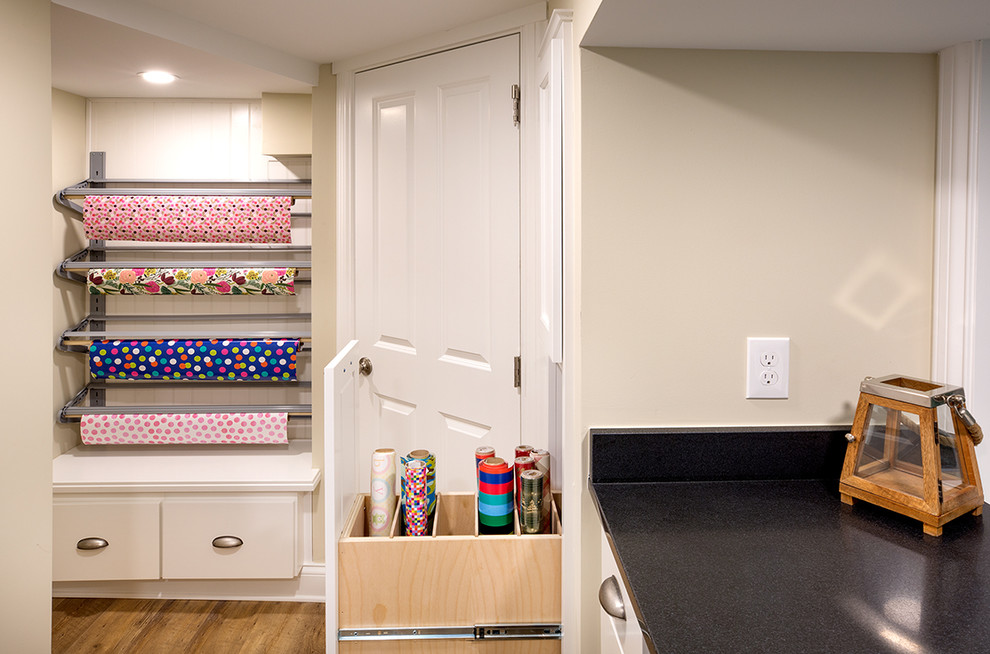 Inspiration for a transitional home design remodel in Columbus