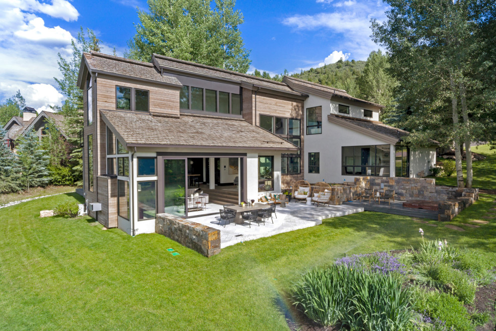 Home design - rustic home design idea in Denver