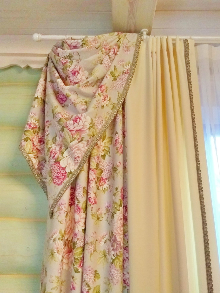 Бревенчатый дом-сказка на Варшавском шоссе