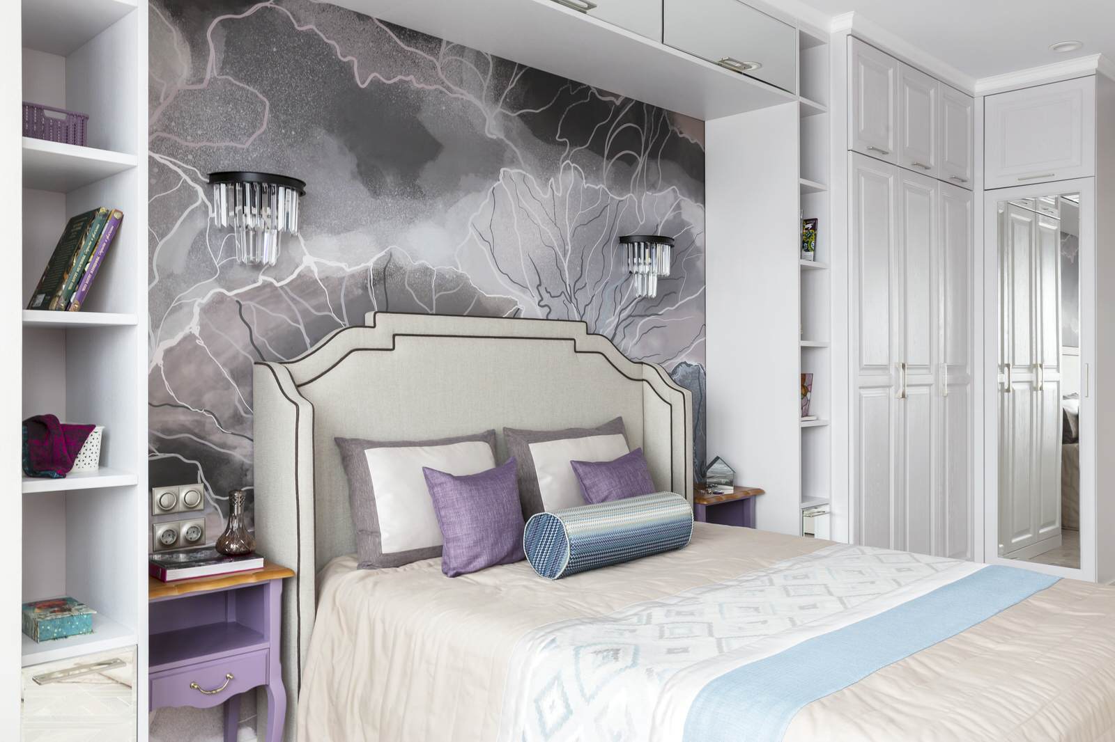 Квартира "Синий агат и яркая охра"