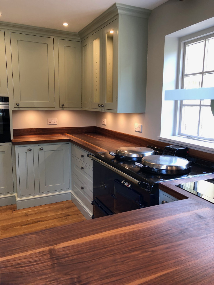 In Frame Shaker Kitchen