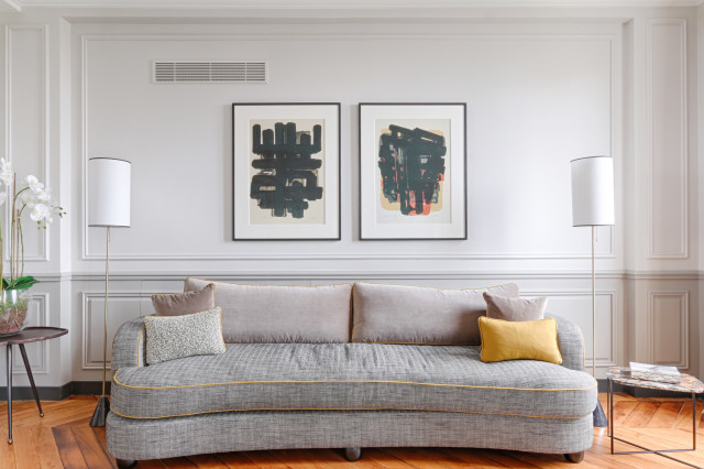 Les soubassements transitional-living-room