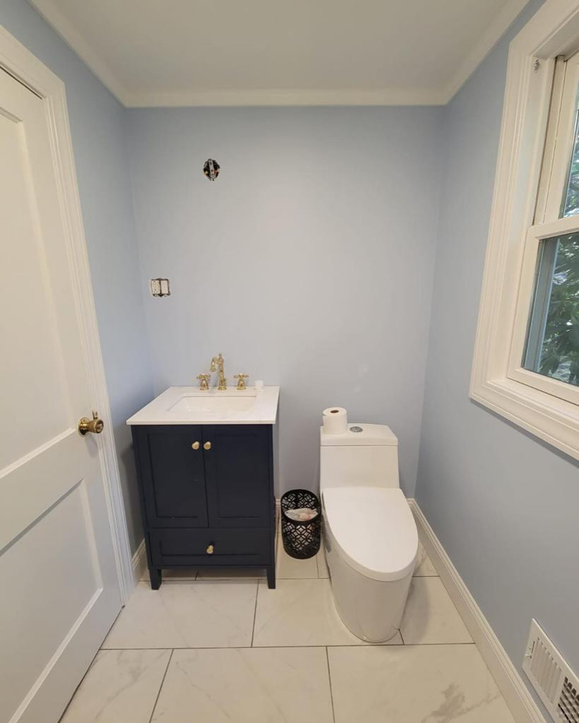 Bathrom Nahant