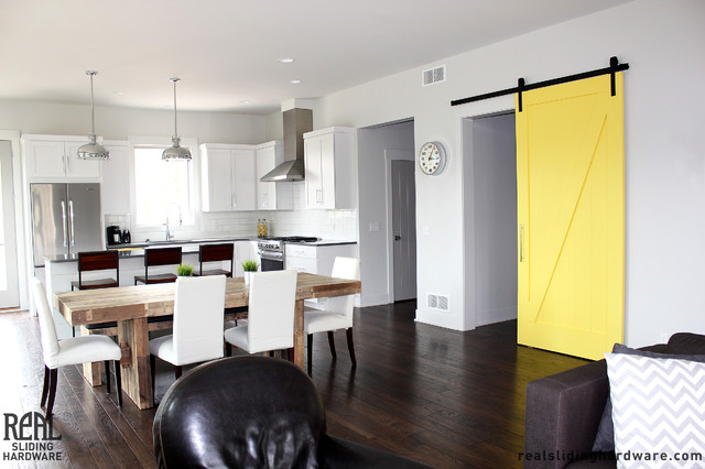 Barn Door Installations Modern Kuche Seattle Von