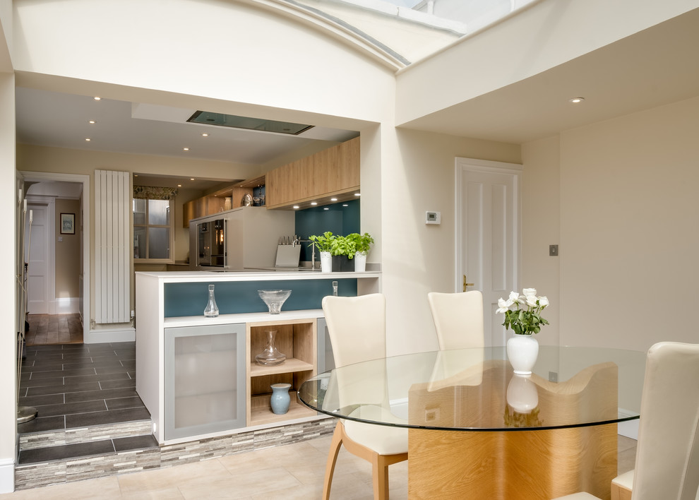 This is an example of a modern kitchen in Gloucestershire.