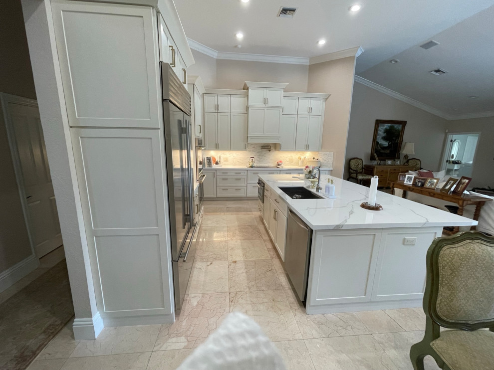 Example of a transitional kitchen design in Miami